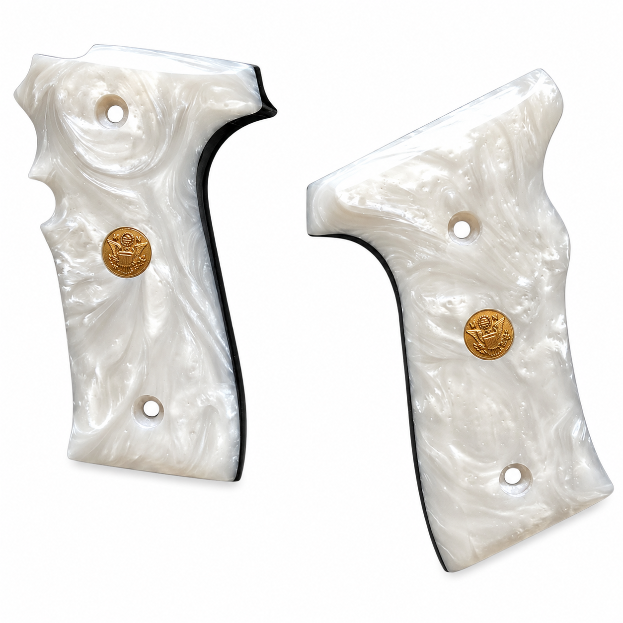 Cachas personalizables en nácar blanco con emblema dorado — diseño a tu gusto para cualquier pistola