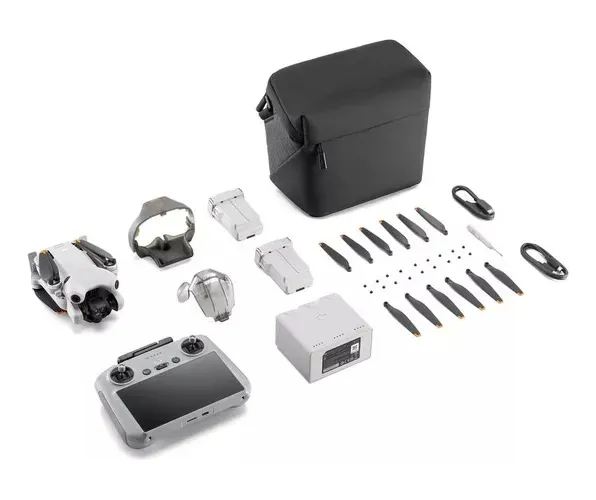DJI Mini 4 Pro Fly More Combo